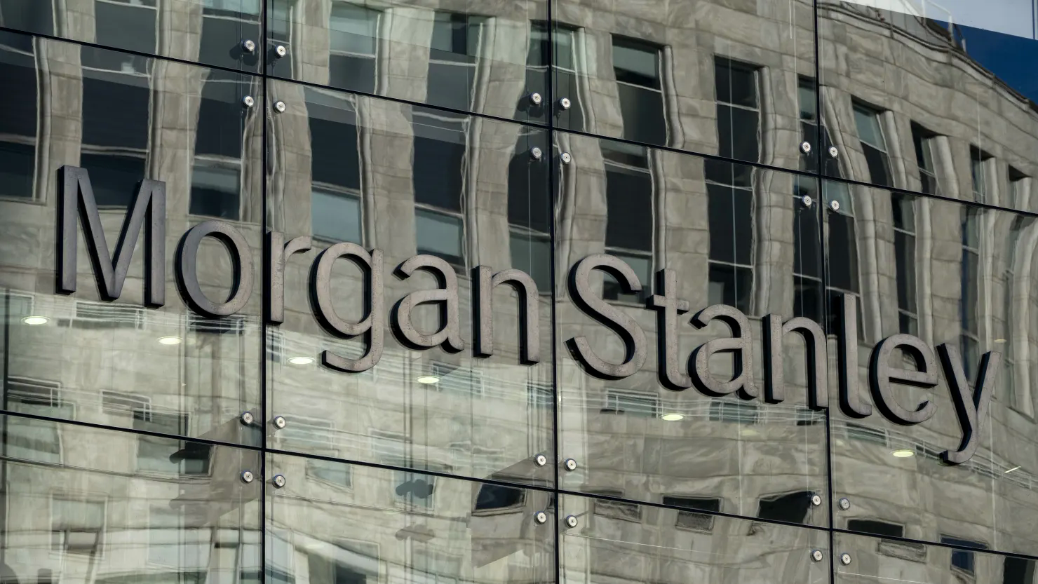 Morgan Stanley drops restrictions on which wealth clients can own crypto funds